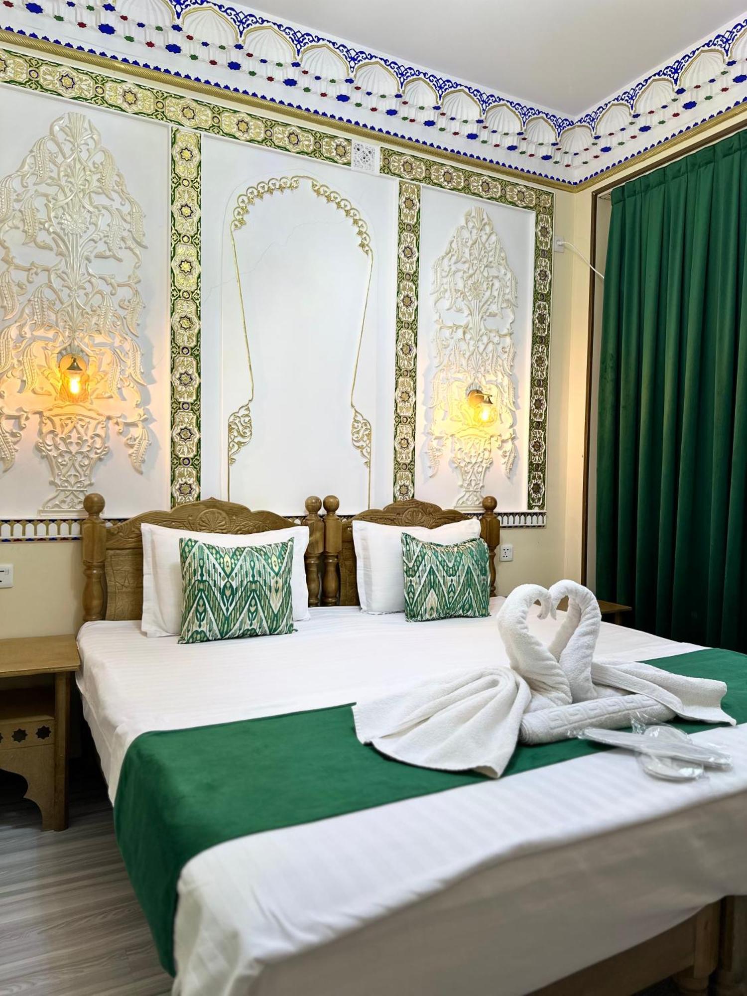 Hotel Zarhal Bukhara Exterior photo