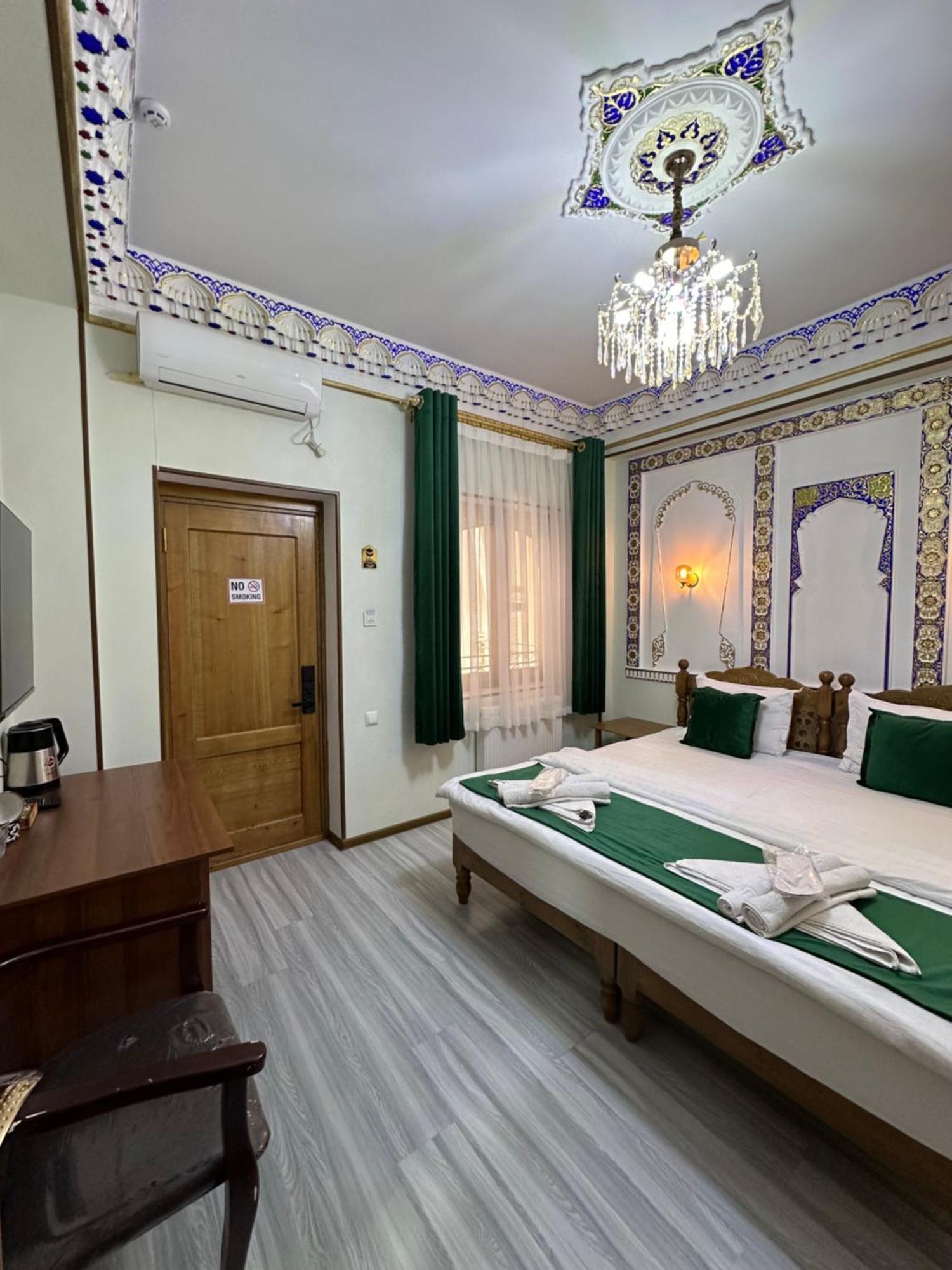 Hotel Zarhal Bukhara Exterior photo